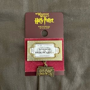 A Celebration Of Harry Potter 2017 Universal Studios Train Ticket Pin